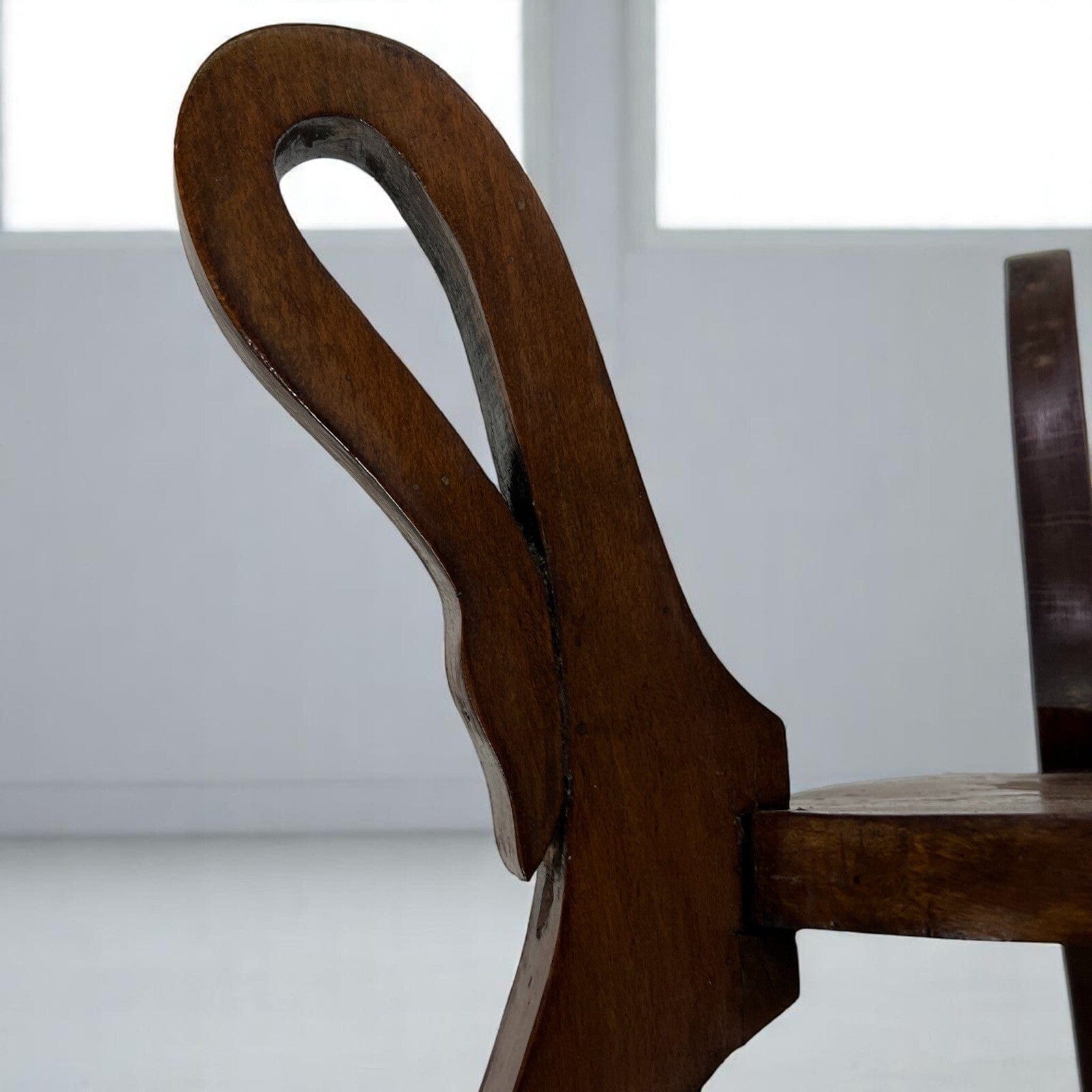 Tavolino portavaso antico a piu ripiani trespolo portapiante impero 800 in legno Categoria  Tavoli - tavolinetti