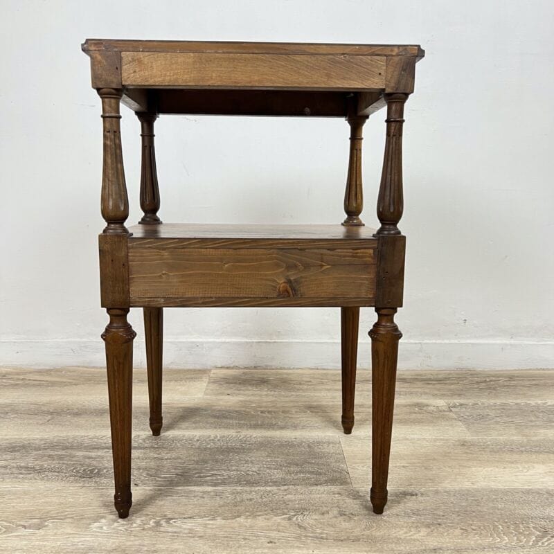 Tavolino Stile antico Comodino mobile vintage in legno porta telefono 2 ripiani Categoria  Arredamento