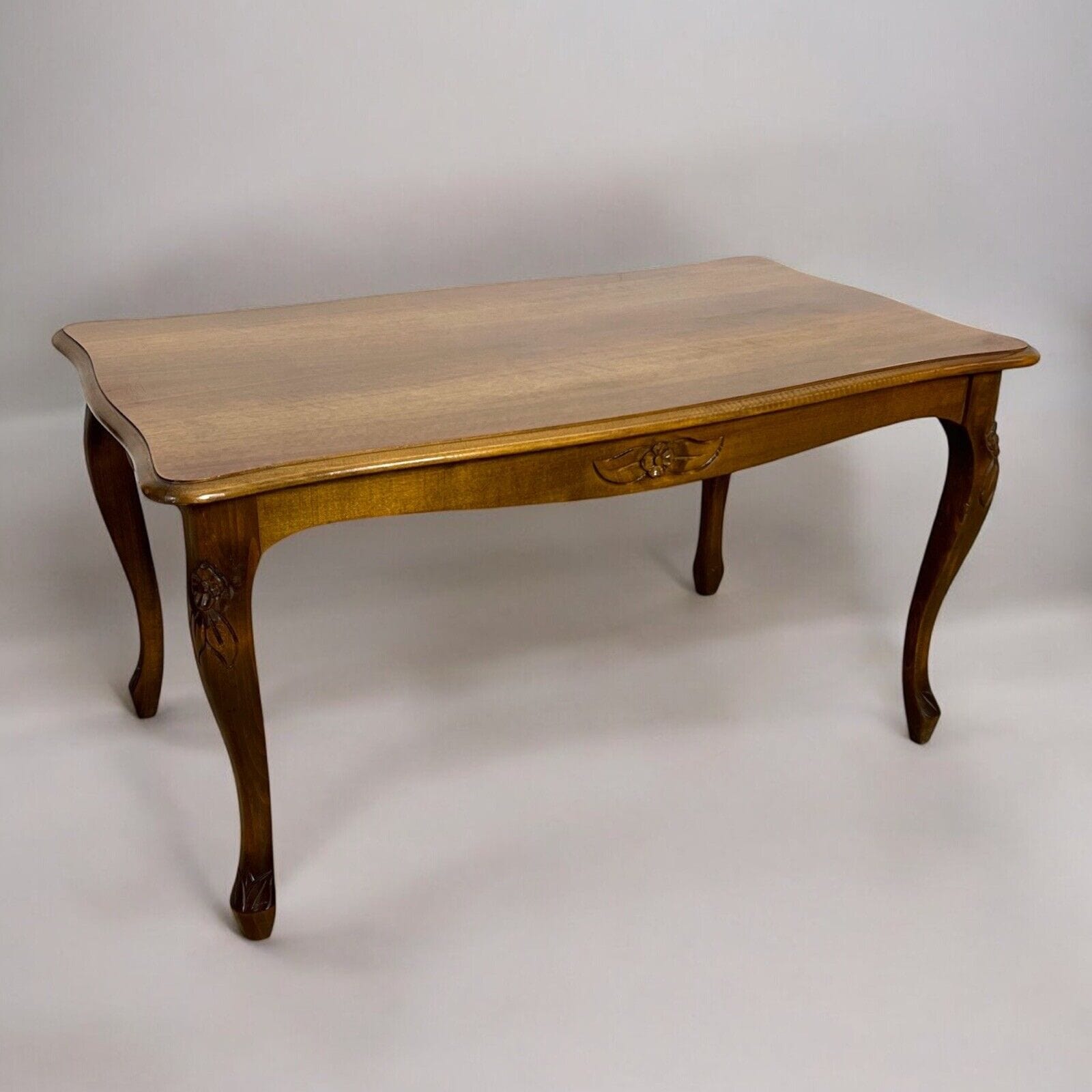 Tavolino tavolo antico basso da salotto soggiorno in legno stile antico Luigi XV Categoria  Tavoli - tavolinetti