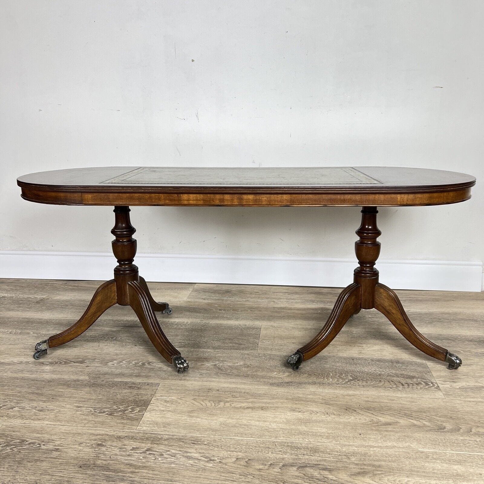 Tavolino tavolo antico da per salotto basso in legno piano pelle verde vintage Categoria  Tavoli - tavolinetti