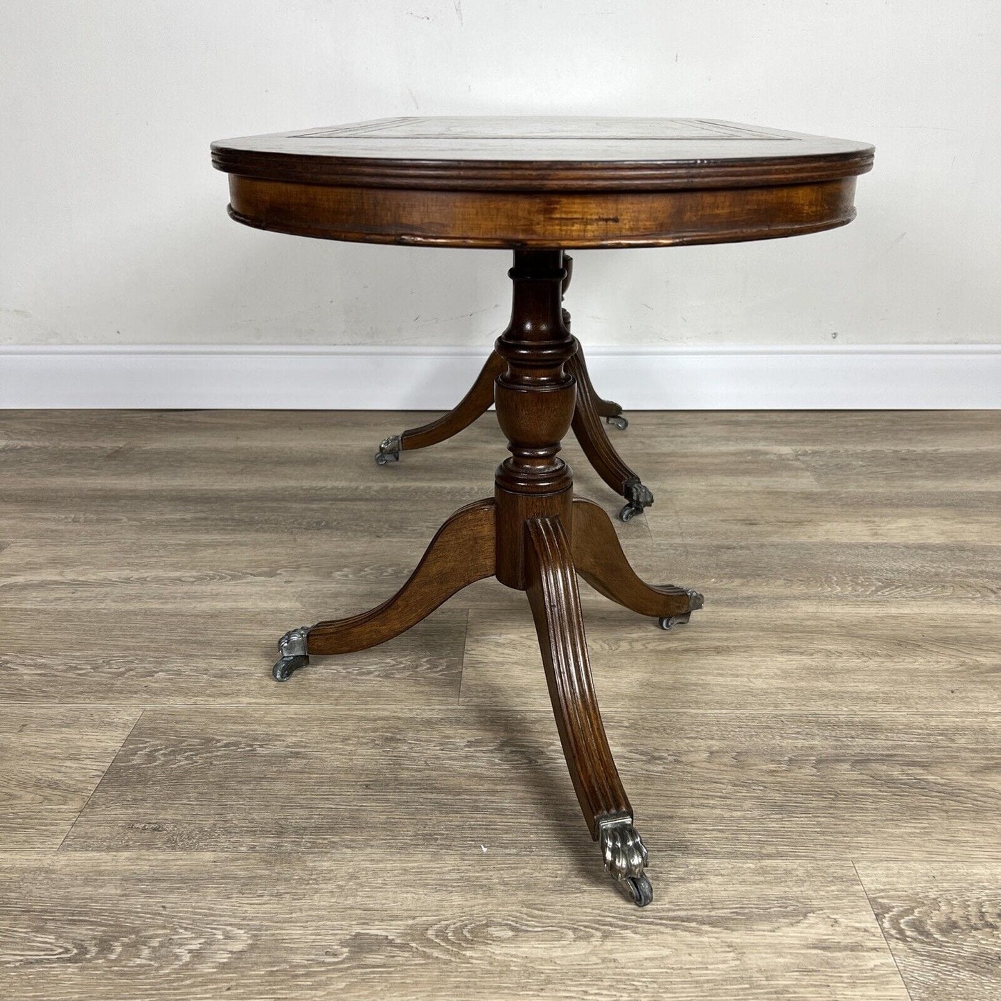 Tavolino tavolo antico da per salotto basso in legno piano pelle verde vintage Categoria  Tavoli - tavolinetti