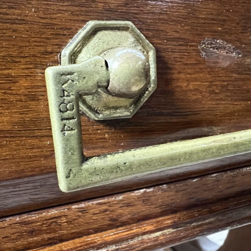 Tavolino tavolo antico da salotto basso in legno piano pelle per ufficio vintage Categoria  Tavoli - tavolinetti