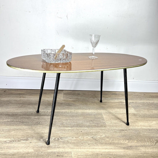 Tavolino tavolo vintage da salotto basso di modernariato anni 50 Base metallo Categoria  Tavoli - tavolinetti