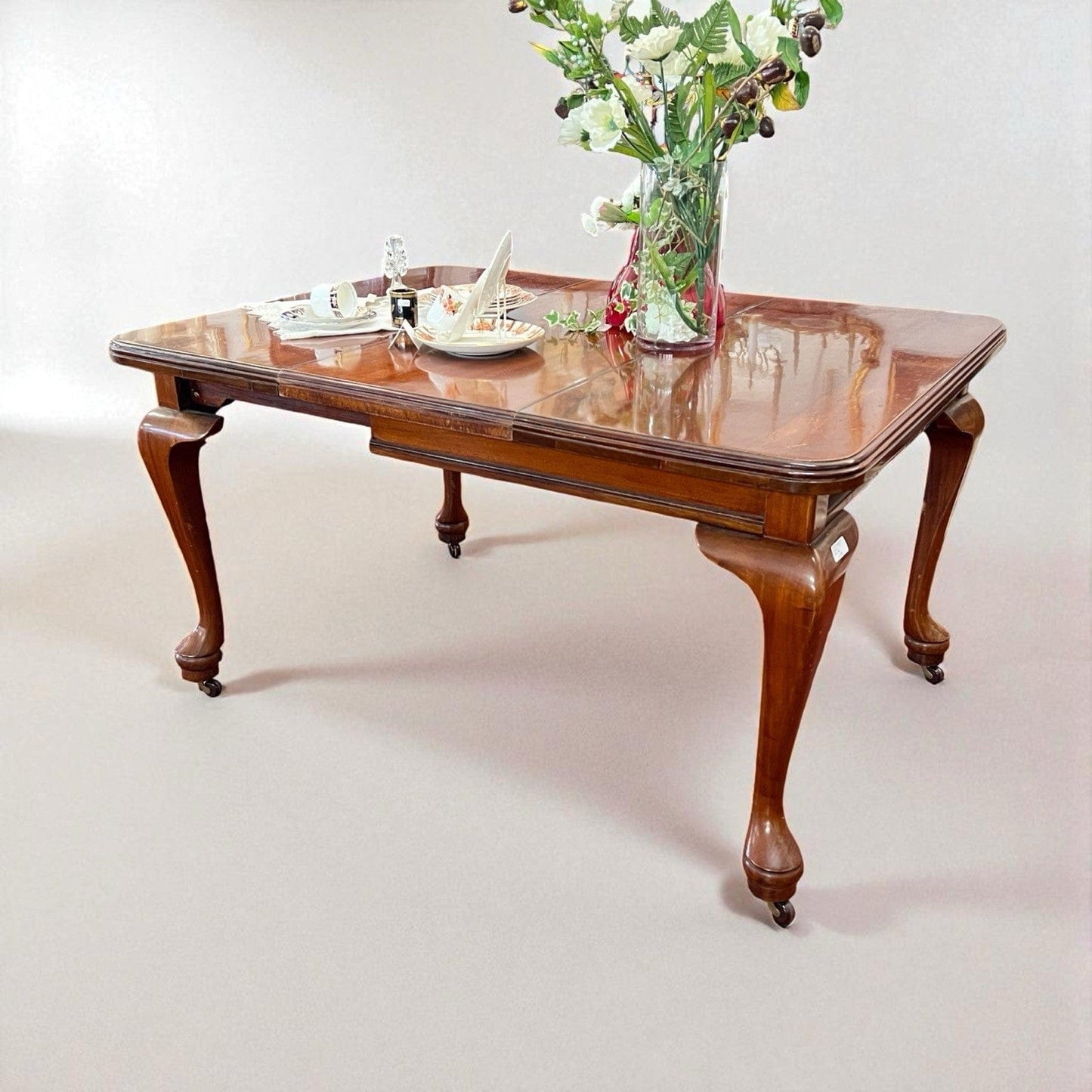 Tavolo antico allungabile in legno di mogano da pranzo d'epoca stile Queen Anne Categoria Tavoli - tavolinetti