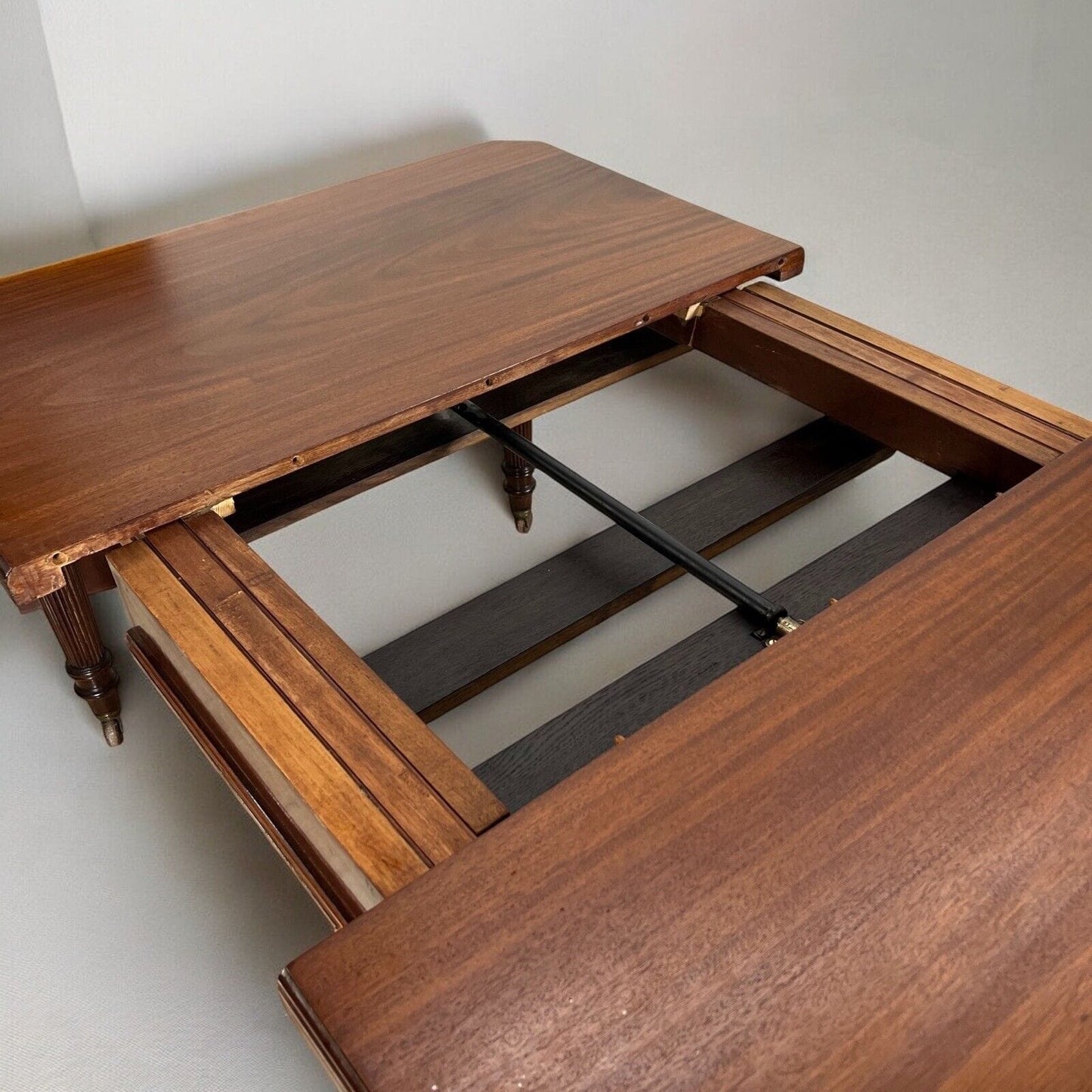 Tavolo antico allungabile in legno mogano quadrato da pranzo d'epoca 800 Inglese Categoria  Tavoli - tavolinetti