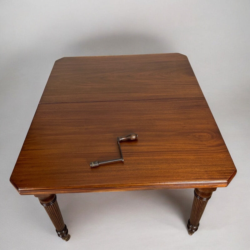 Tavolo antico allungabile in legno mogano quadrato da pranzo d'epoca 800 Inglese Categoria  Tavoli - tavolinetti