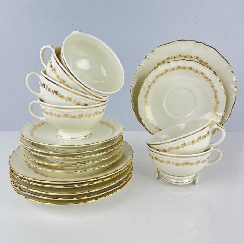 Tazza antica da the te trio in porcellana Vecchio Richard Ginori con Piattino Categoria  Servizio tazze - Tazze