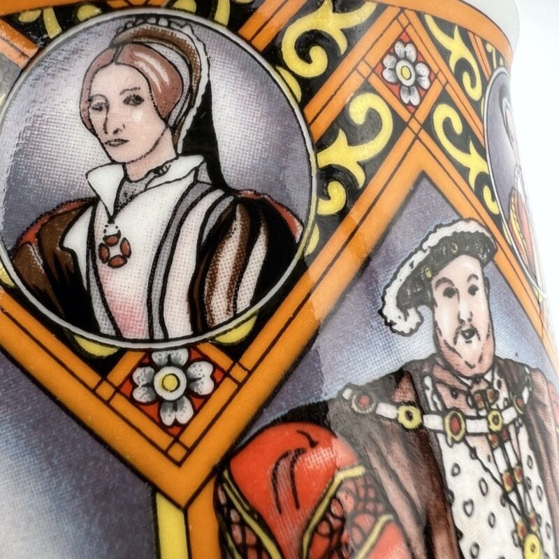 Tazza Boccale Inglese da collezione Re Enrico VIII Casa Reale commemorativa '80 Categoria  Ceramiche e Porcellane