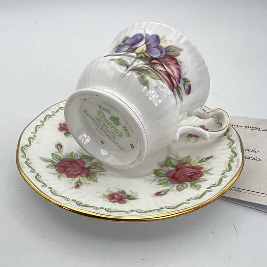 Tazza da caffè in porcellana Queen's con mese tazzina inglese Aprile 900 Categoria  Servizio tazze - Tazze