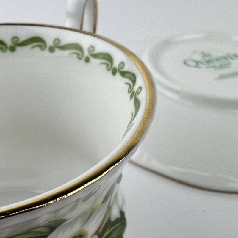 Tazza da caffè in porcellana Queen's con mese tazzina inglese DICEMBRE 900 Categoria  Servizio tazze - Tazze