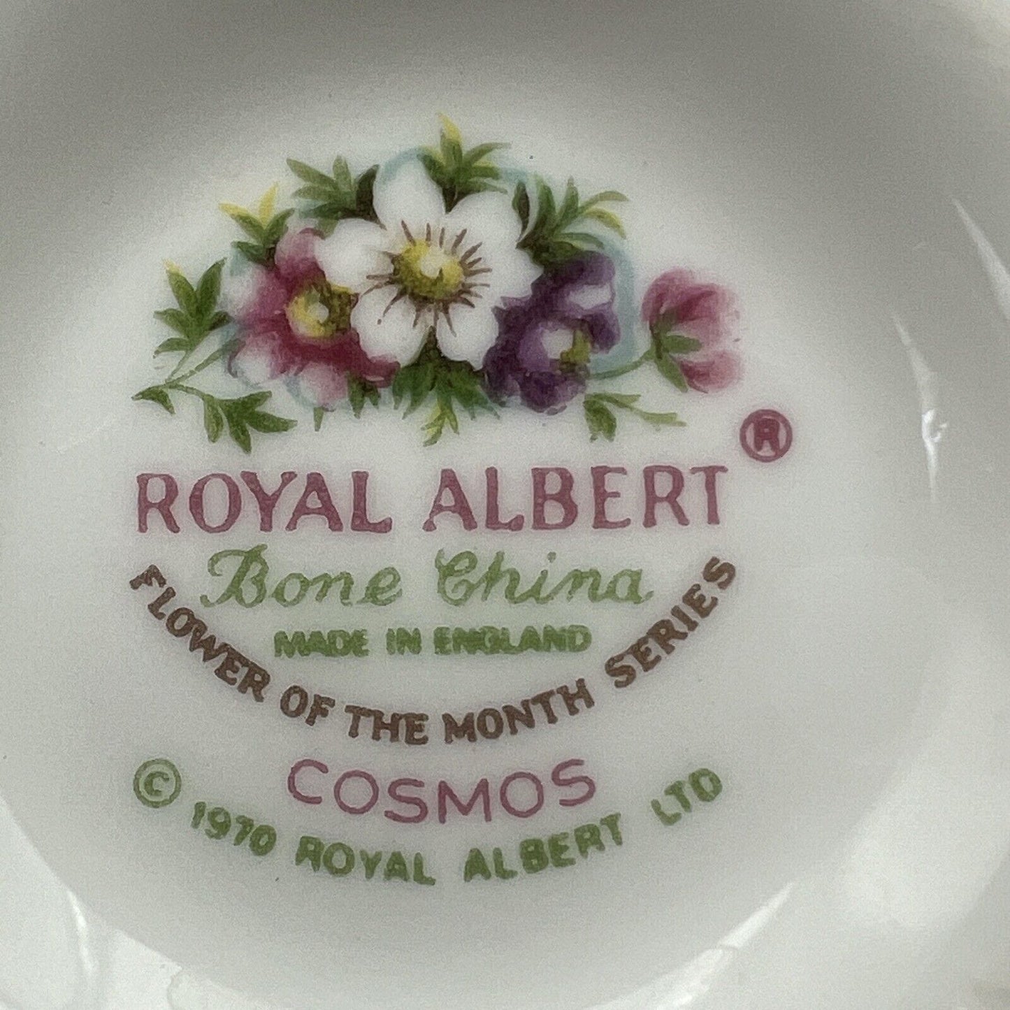 Tazza da caffè in porcellana Royal Albert con mese tazzina inglese Ottobre 1970 Categoria  Servizio tazze - Tazze