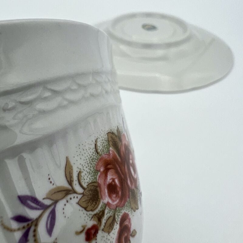 Tazza da tè the antica con piattino in porcellana Royal CP vintage motivo fiori Categoria  Ceramiche e Porcellane
