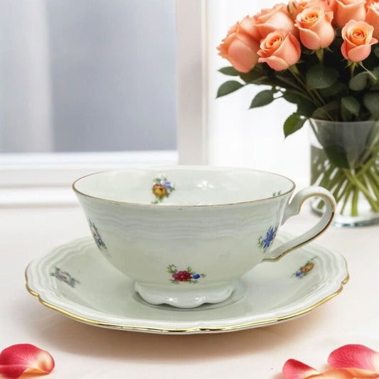 Tazza da tè the antica con piattino in porcellana vintage bavaria fiori Seltmann Categoria  Servizio tazze - Tazze