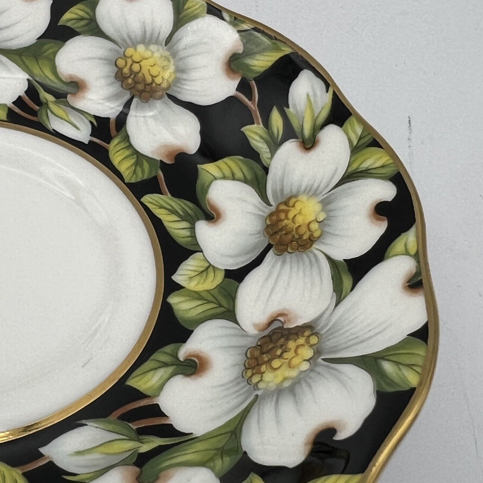 Tazza da tè The in porcellana Nera Royal Albert Provincial Flowers Fiori Dogwood Categoria  Servizio tazze - Tazze