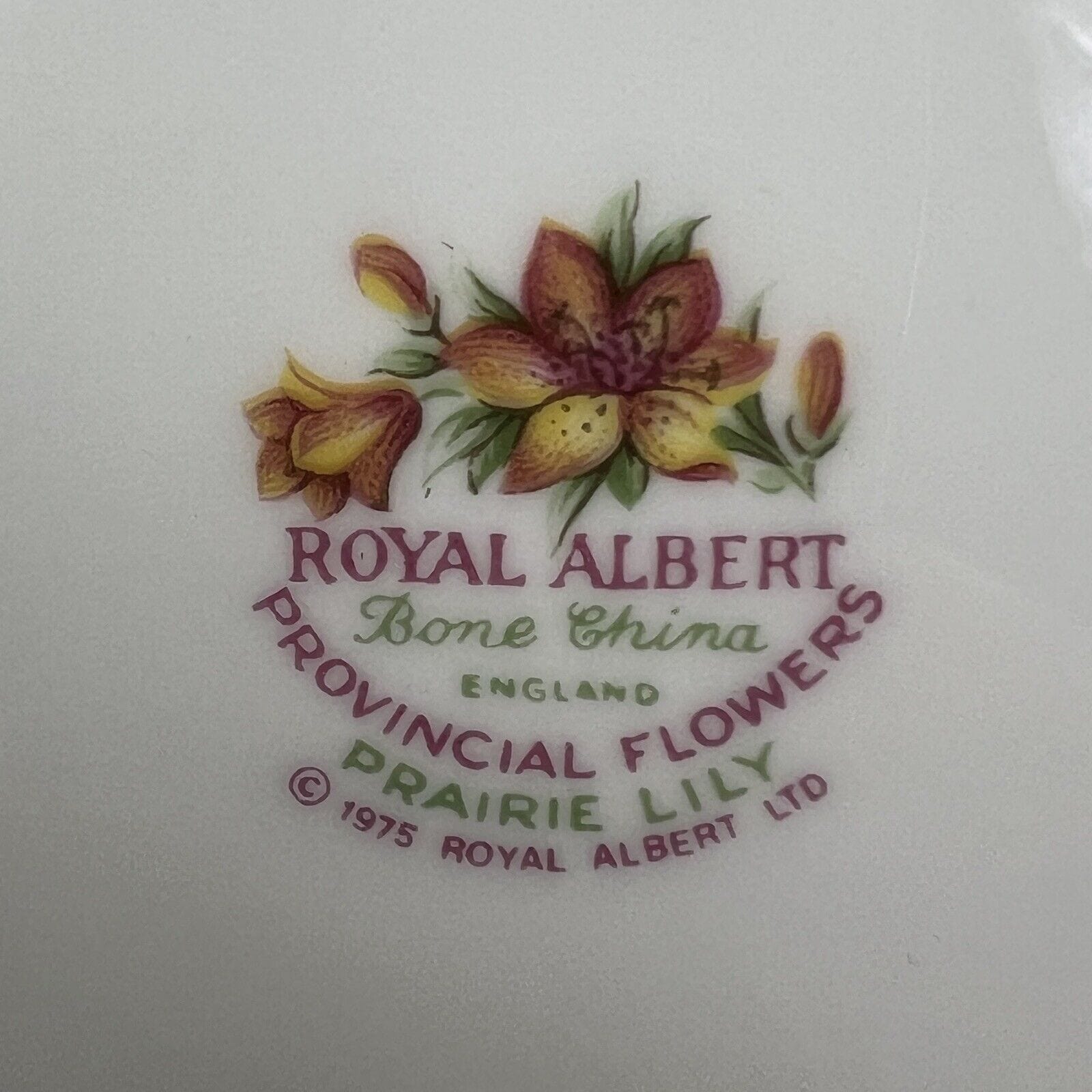 Tazza da tè The in porcellana Nera Royal Albert Provincial Flowers Prairie Lily Categoria  Servizio tazze - Tazze