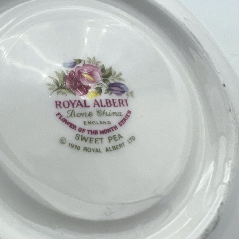 Tazza da tè The in porcellana Royal Albert con mese tazzina inglese APRILE 900 Categoria Ceramiche e Porcellane