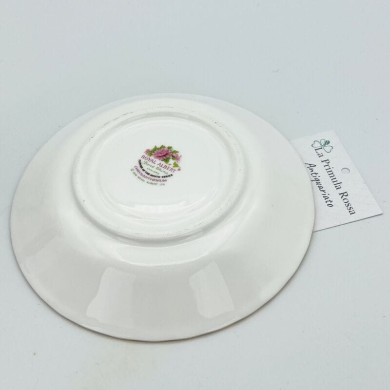 Tazza da tè The in porcellana Royal Albert con mese tazzina inglese Novembre 70 Categoria Ceramiche e Porcellane