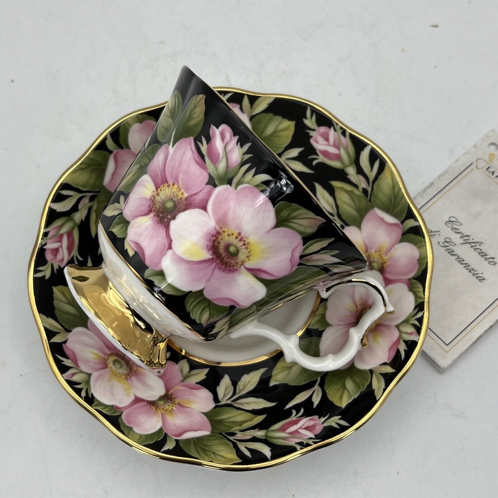 Tazza da tè The in porcellana Royal Albert Provincial Flowers Fiori Alberta Rose Categoria  Servizio tazze - Tazze