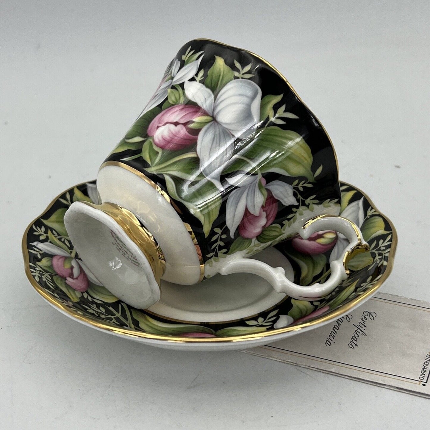 Tazza da tè The in porcellana Royal Albert Provincial Flowers Lady's Slipper Categoria  Servizio tazze - Tazze