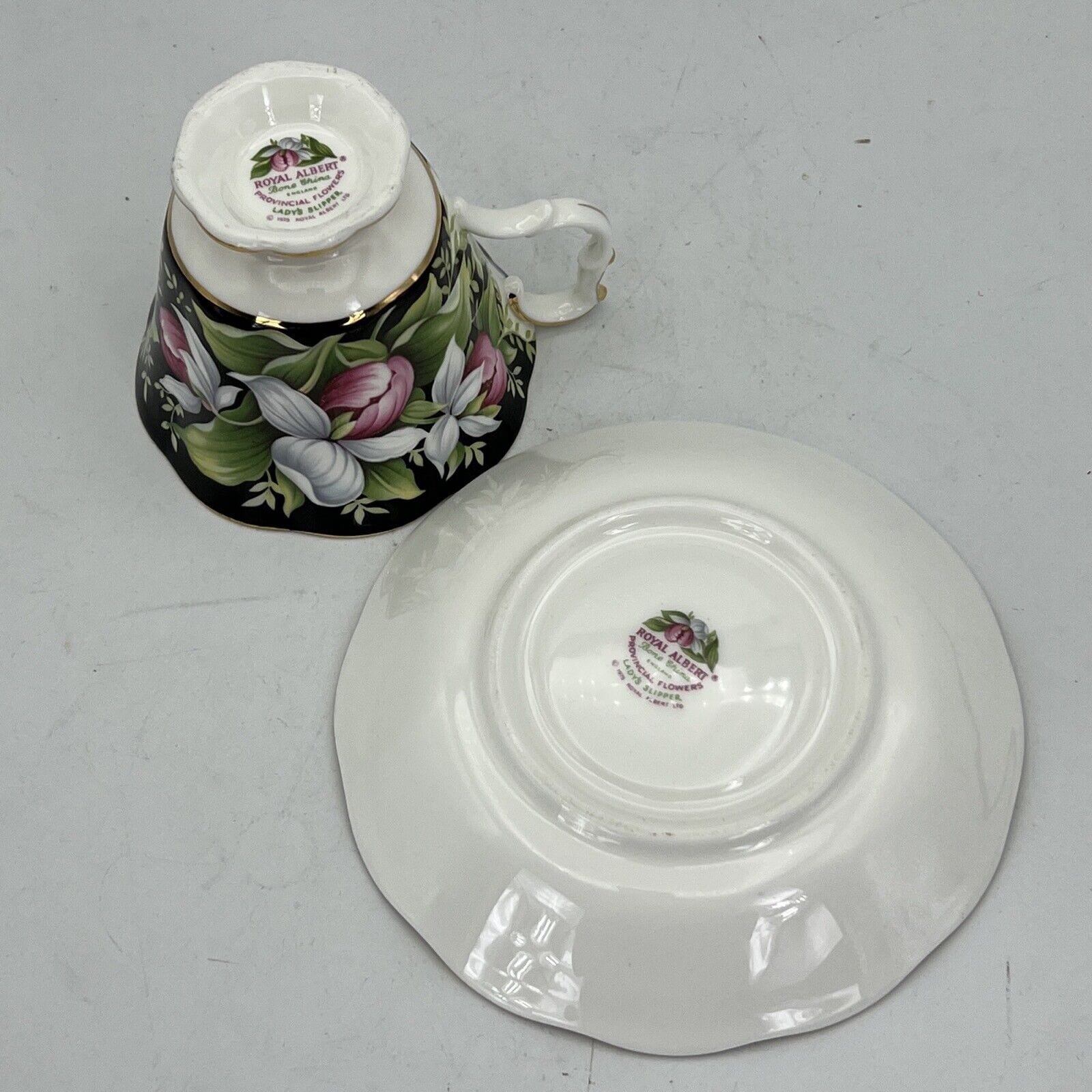 Tazza da tè The in porcellana Royal Albert Provincial Flowers Lady's Slipper Categoria  Servizio tazze - Tazze