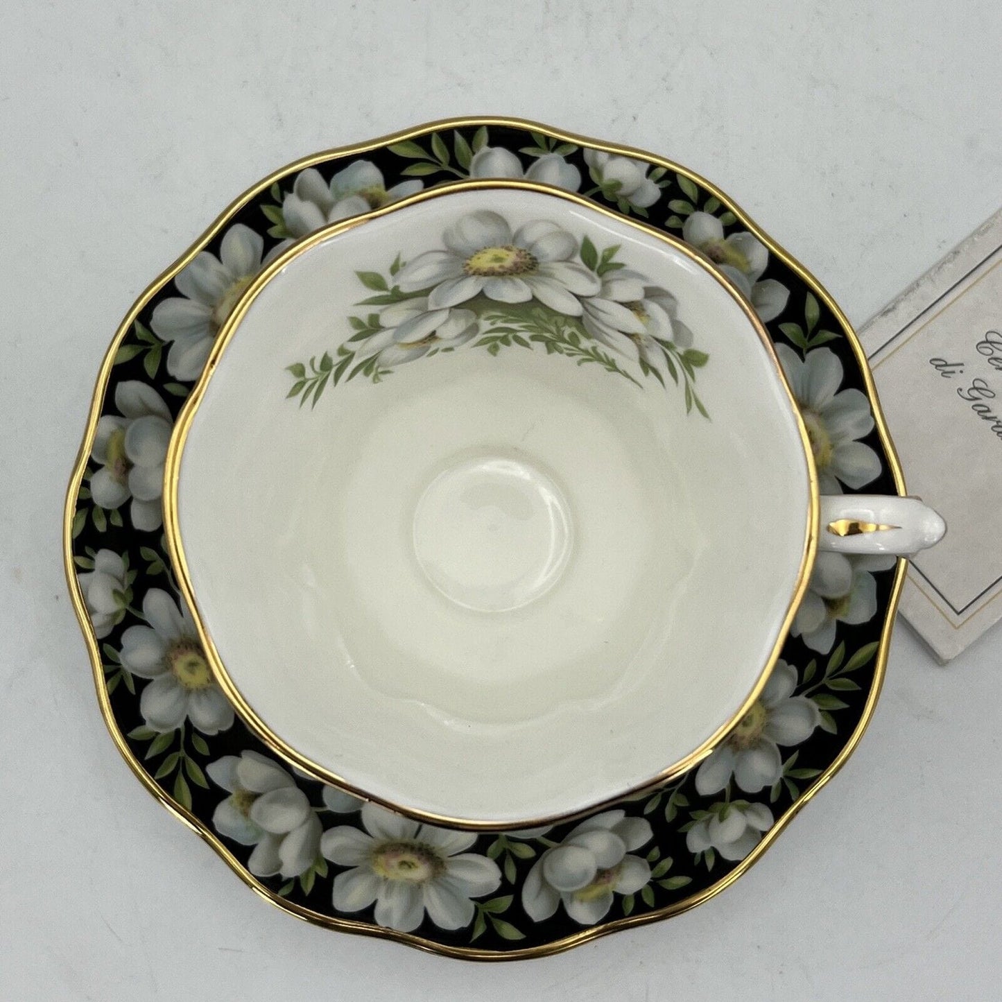 Tazza da tè The in porcellana Royal Albert Provincial Flowers Mountain Avens 900 Categoria  Servizio tazze - Tazze