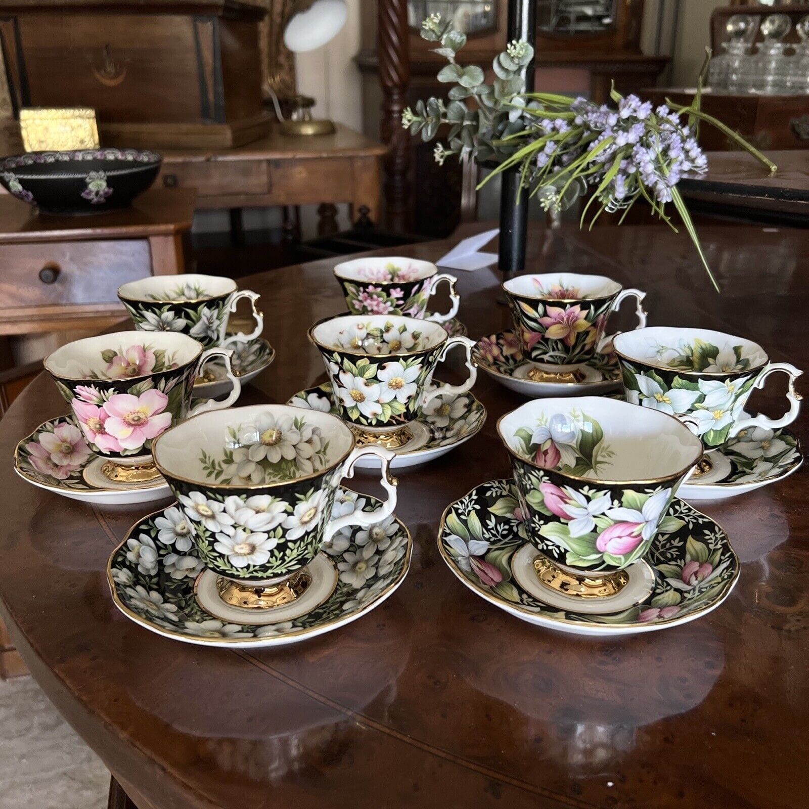 Tazza da tè The in porcellana Royal Albert Provincial Flowers tazzina Trillium Categoria  Servizio tazze - Tazze