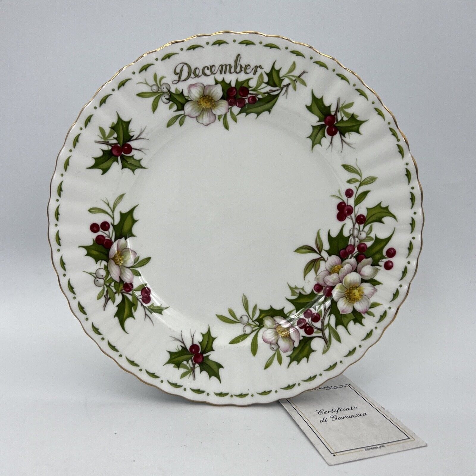 Tazza da tè The TRIO  in porcellana Royal Albert con mese inglese DICEMBRE 1970 Categoria  Servizio tazze - Tazze