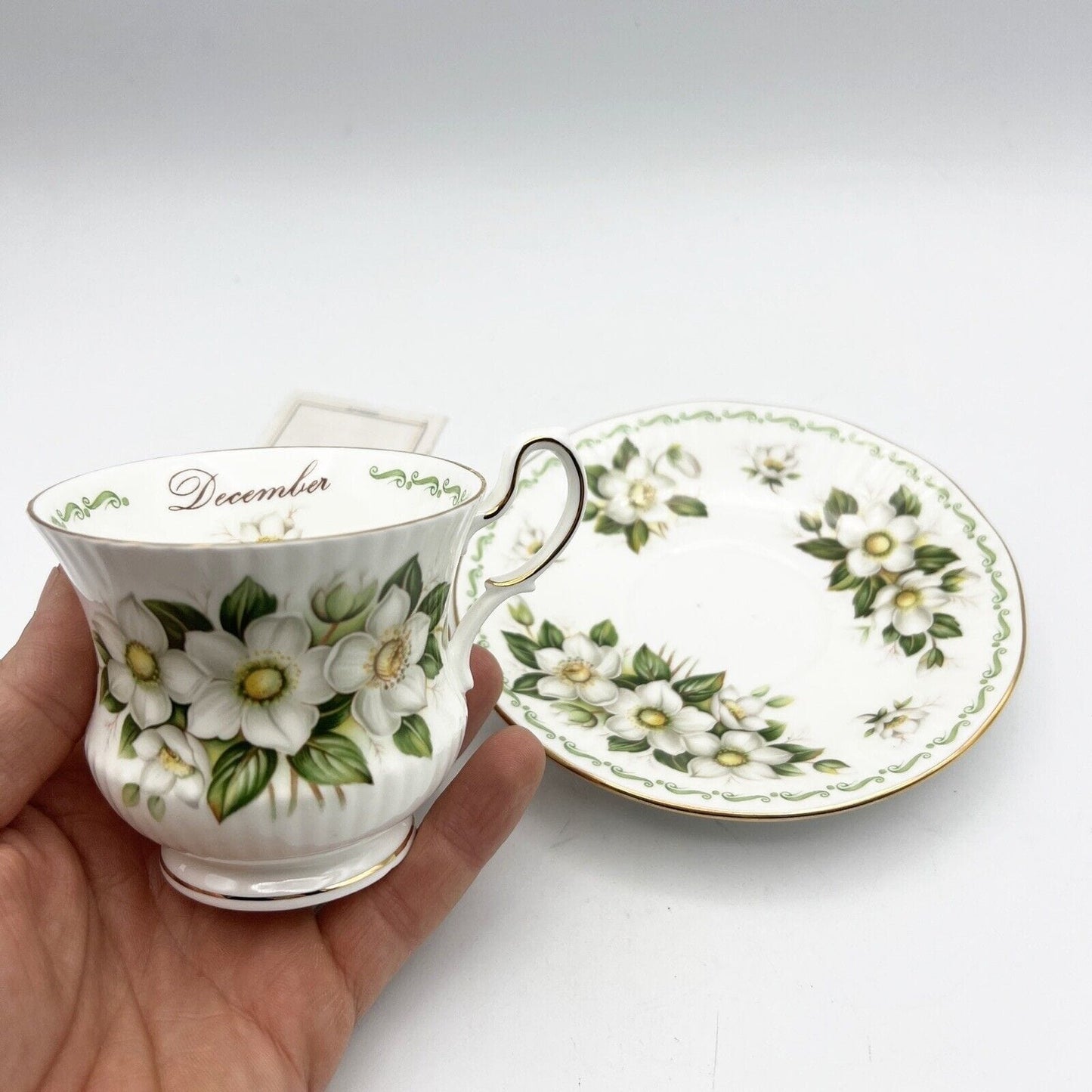 Tazza da the per tè in porcellana Queen's con mese tazzina inglese Dicembre 900 Categoria Servizio tazze - Tazze