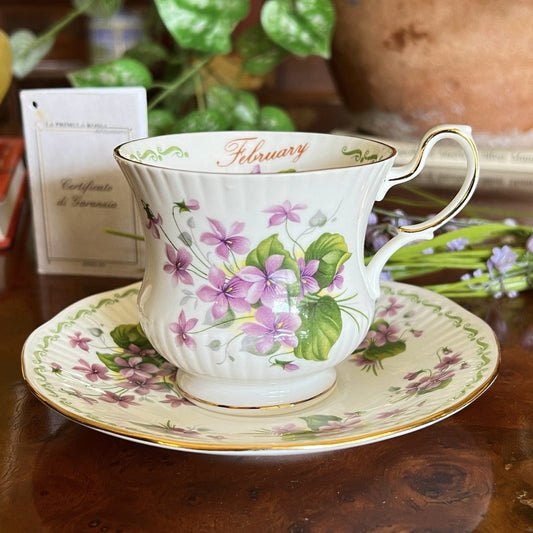 Tazza da the per tè in porcellana Queen's con mese tazzina inglese Febbraio 900 Categoria Servizio tazze - Tazze