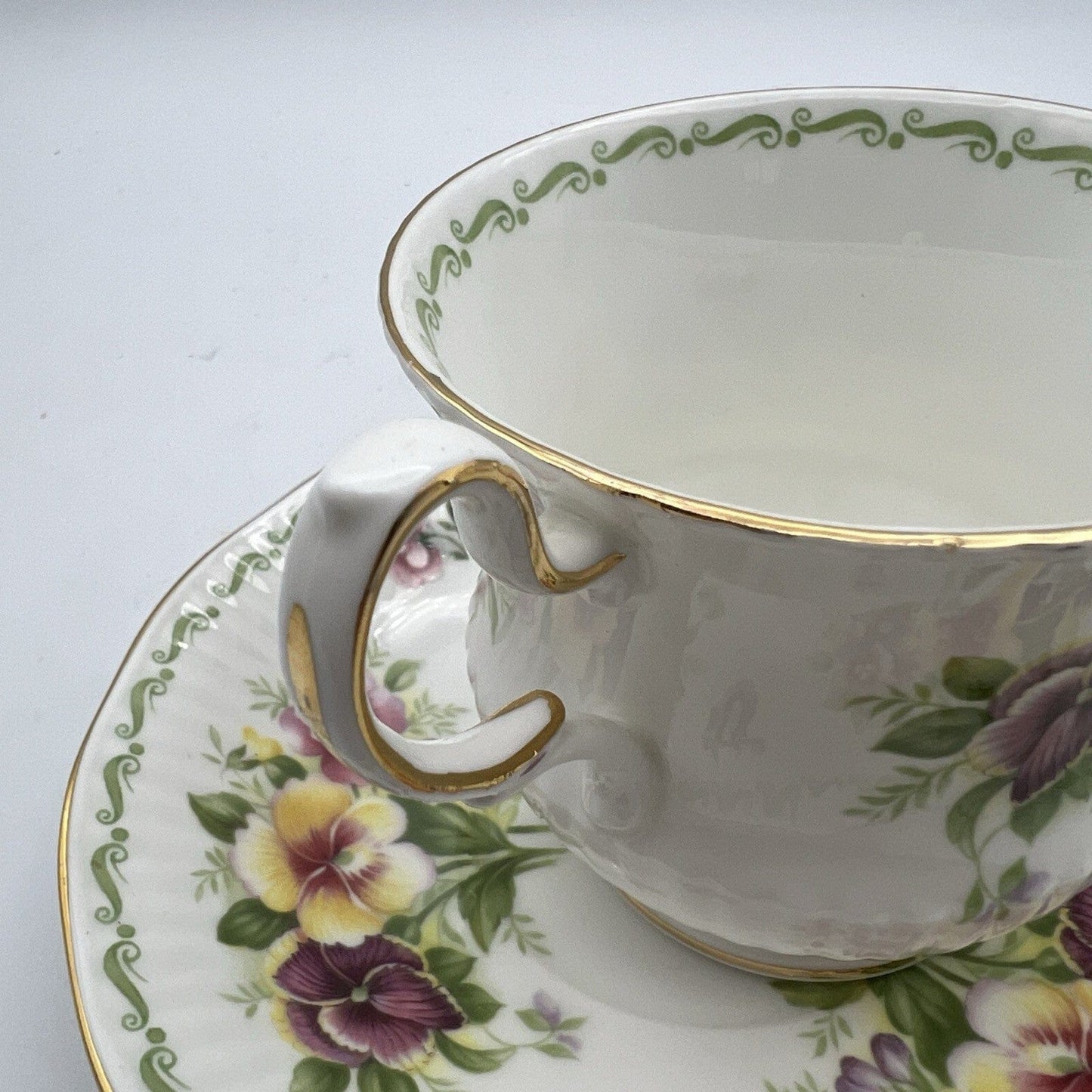 Tazza da the tè in porcellana Queen's con mese tazzina inglese Agosto 900 Rosina Categoria Servizio tazze - Tazze