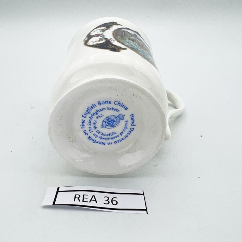 Tazza Mug Inglese da collezione Casa Reale commemorativa Regina Elisabetta II Categoria Boccali