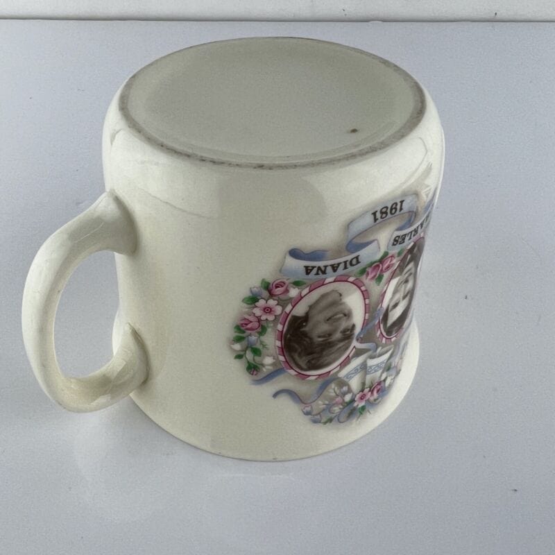 Tazza Vintage Inglese Matrimonio Principe Carlo e Lady Diana Casa Reale 1981 Categoria Piatti e Piattini