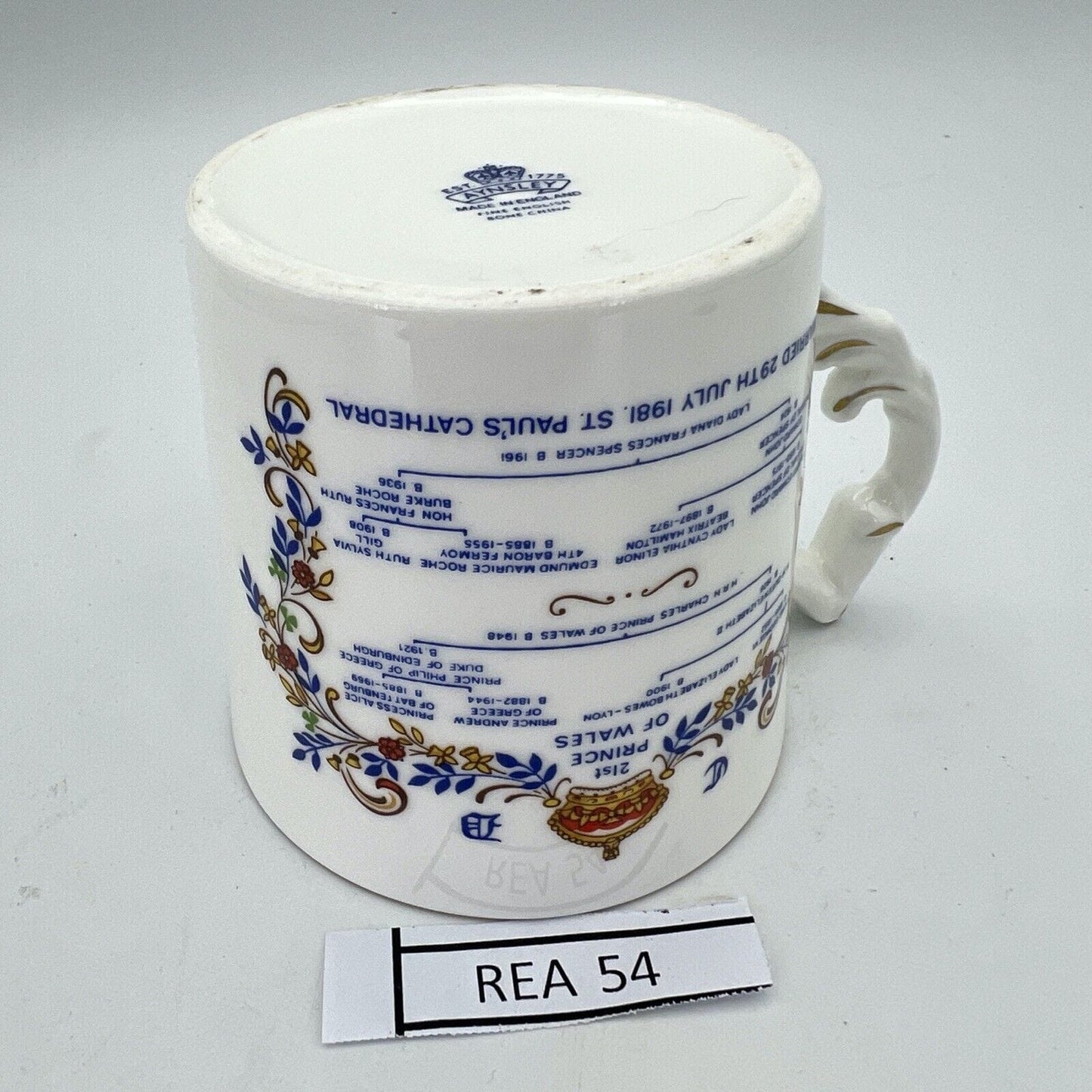 Tazza Vintage Mug Inglese Matrimonio Principe Carlo Lady Diana Casa Reale 1981 Categoria Arte e antiquariato:Porcellana e ceramica:Altro porcellana e ceramica