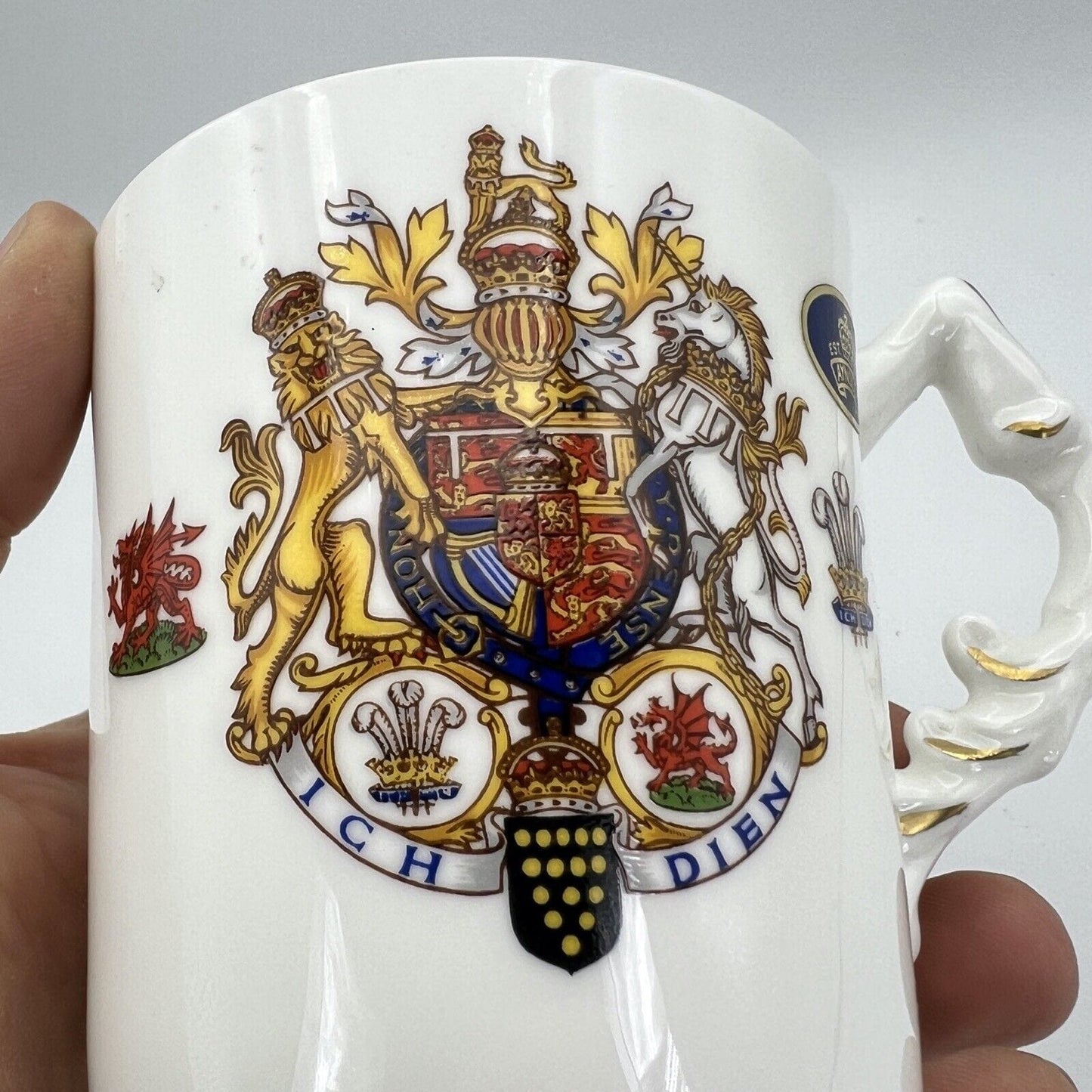 Tazza Vintage Mug Inglese Matrimonio Principe Carlo Lady Diana Casa Reale 1981 Categoria Arte e antiquariato:Porcellana e ceramica:Altro porcellana e ceramica