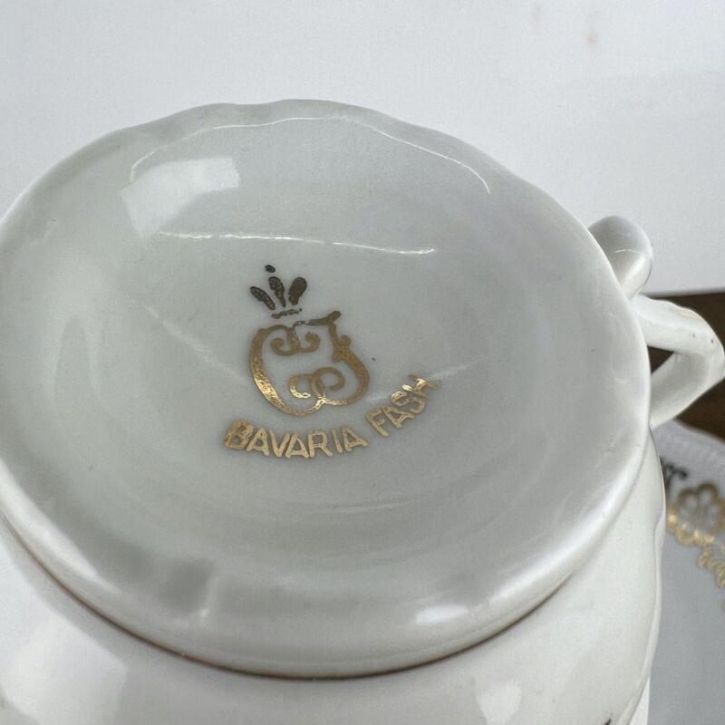 Tazzina da caffe antica in porcellana Bavaria tazza tazzine oro con piattino 900 Categoria  Servizio tazze - Tazze