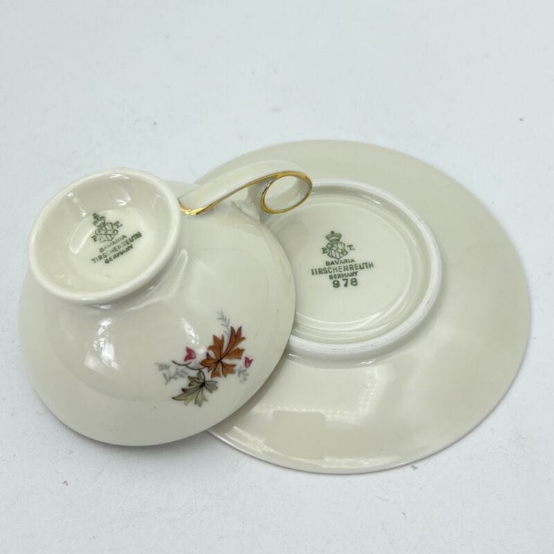 Tazzina da per caffe antica in porcellana Bavaria tazza a fiori e oro anni 40 Categoria  Servizio tazze - Tazze
