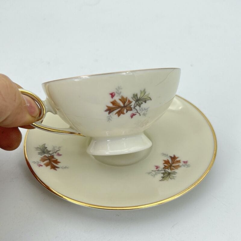 Tazzina da per caffe antica in porcellana Bavaria tazza a fiori e oro anni 40 Categoria Servizio tazze - Tazze