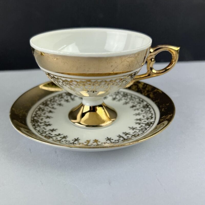 Tazzina da per caffe antico in porcellana Bavaria anni 40 tazza con piattino Oro Categoria  Servizio tazze - Tazze