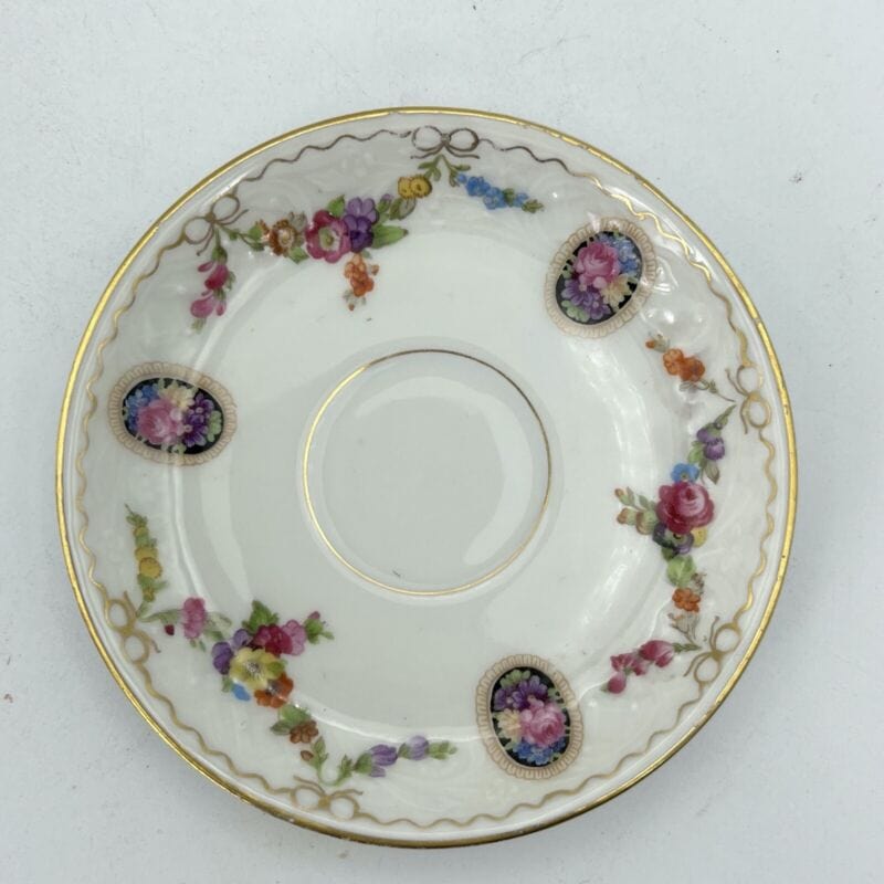 Tazzina da per caffe antico in porcellana Schumann Dresden tazza a fiori e oro Categoria Servizio tazze - Tazze