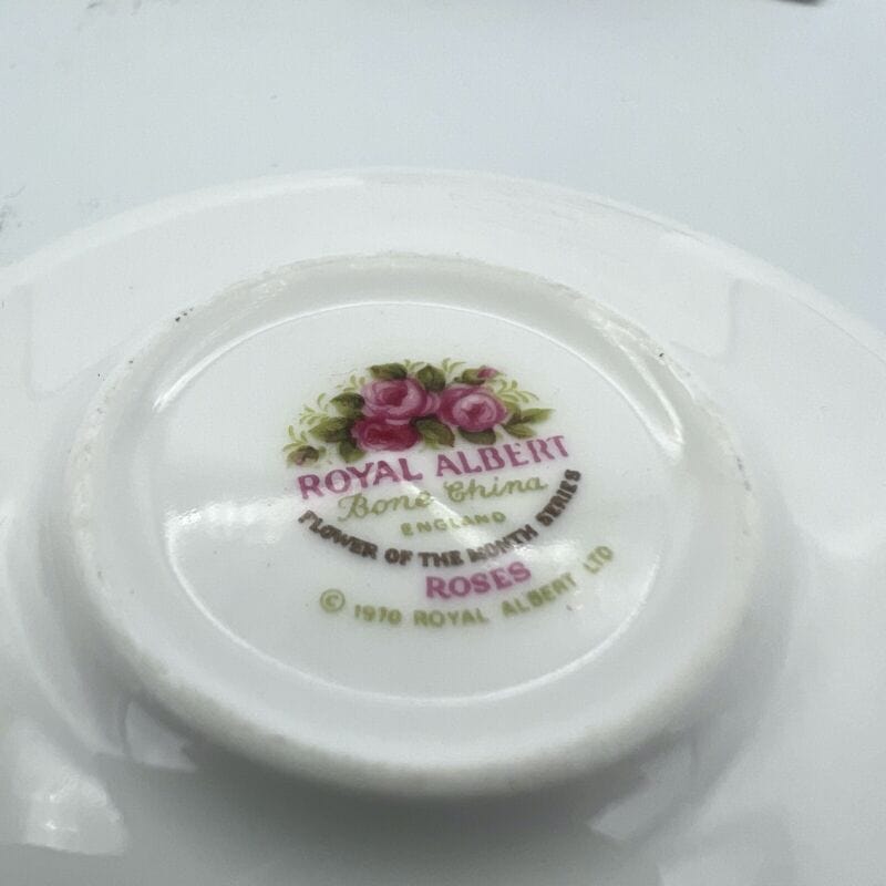 Tazzina da tè The in porcellana Royal Albert con mese di Giugno Mignon Miniatura Categoria  Servizio tazze - Tazze