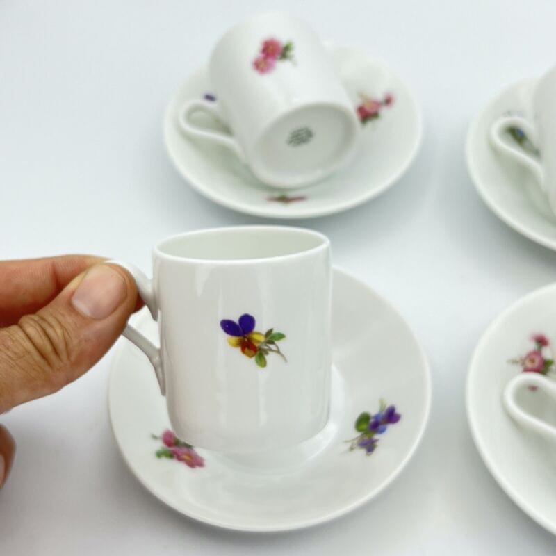 Tazzine da caffe Richard Ginori Servizio antico in porcellana tazze a fiori Categoria  Ceramiche e Porcellane