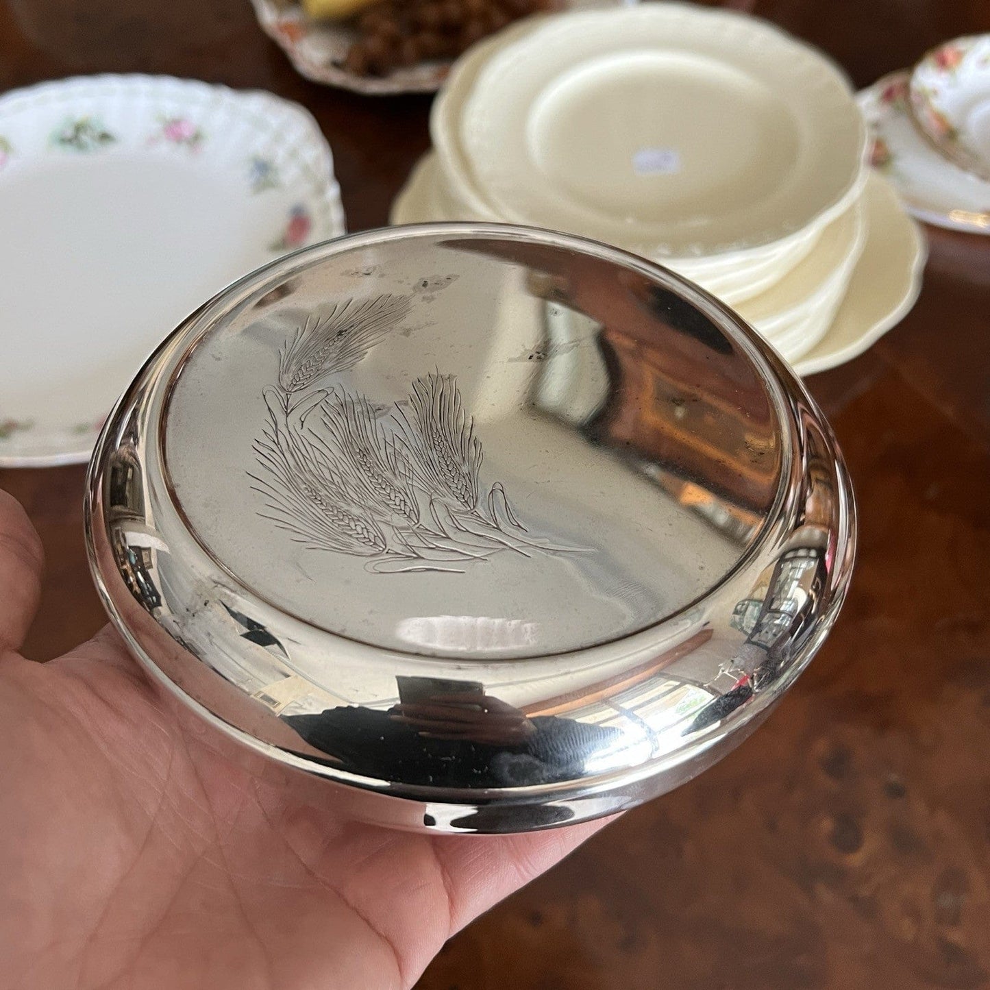 Teca Scatola contenitore eucaristico porta ostie in argento Silver plated patena Categoria Sheffield & Argento