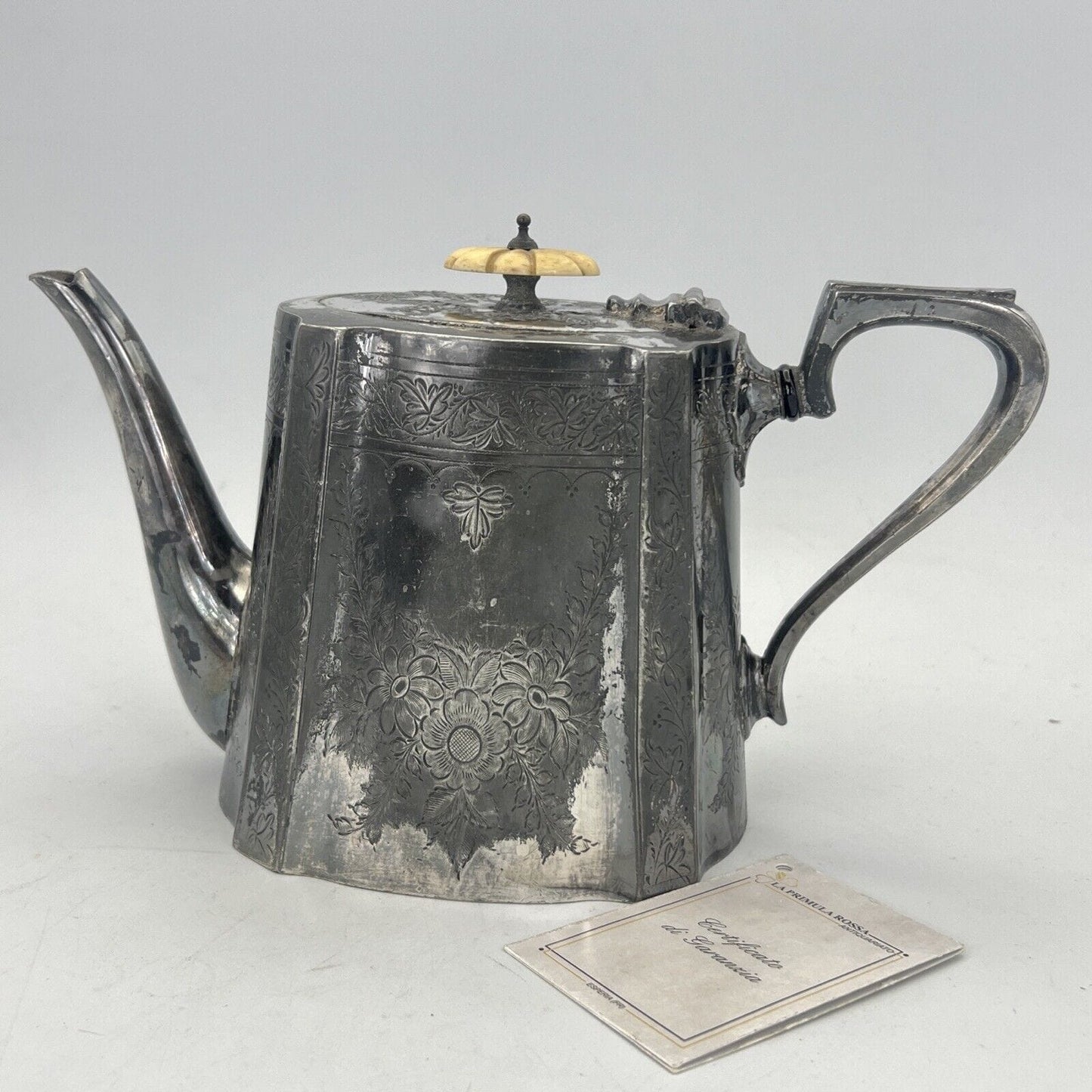 Teiera antica inglese in argento silver plated sheffield d'epoca 800 Vittoriana Categoria Sheffield & Argento