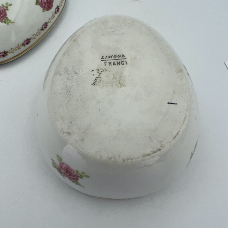 Uovo da collezione vintage in porcellana Limoges scatola portagioie anni 50 Rose Categoria  Ceramiche e Porcellane
