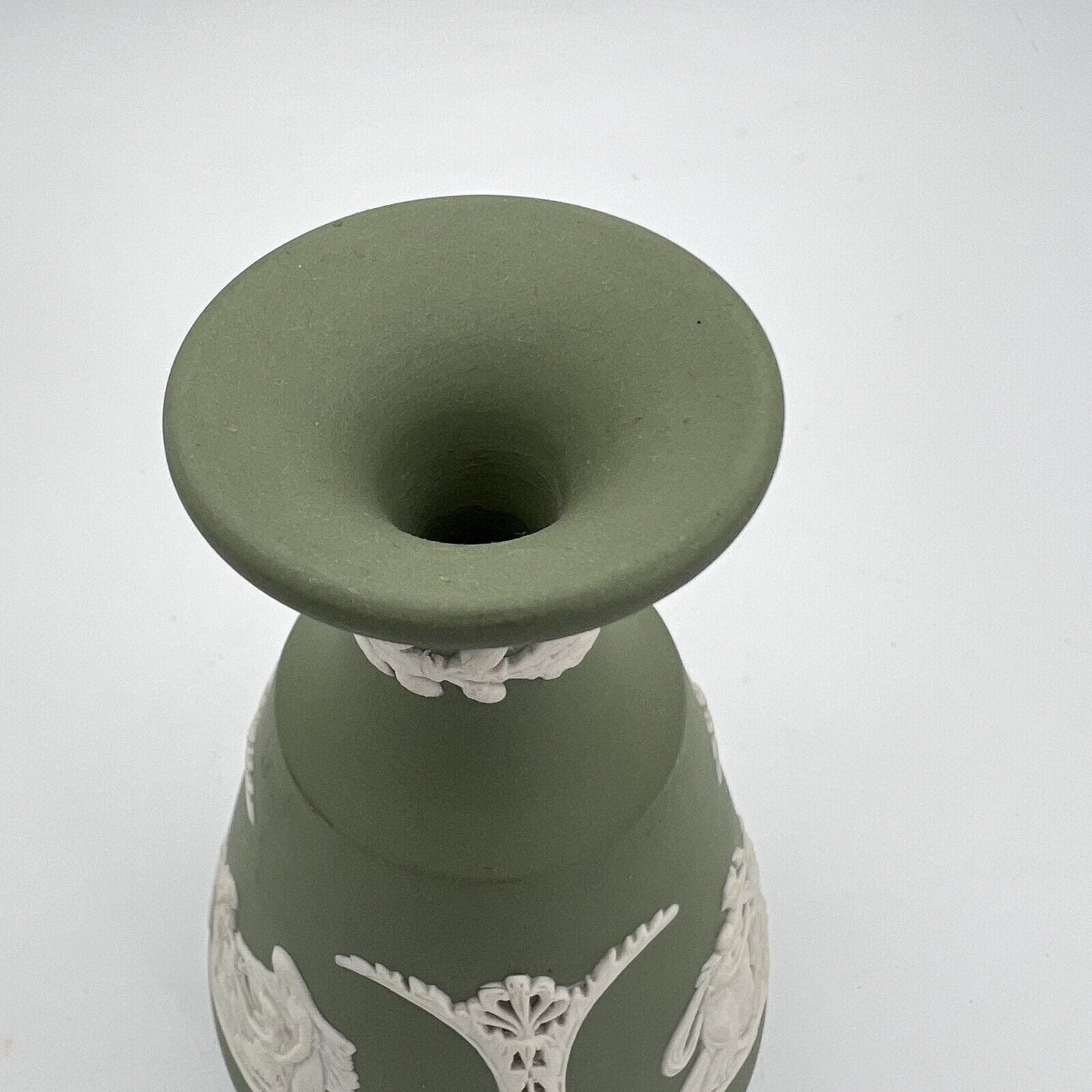 Vasetto in porcellana Wedgwood Verde Salvia Vaso Vintage inglese 900 neoclassico Categoria  Vasi e Portafiori