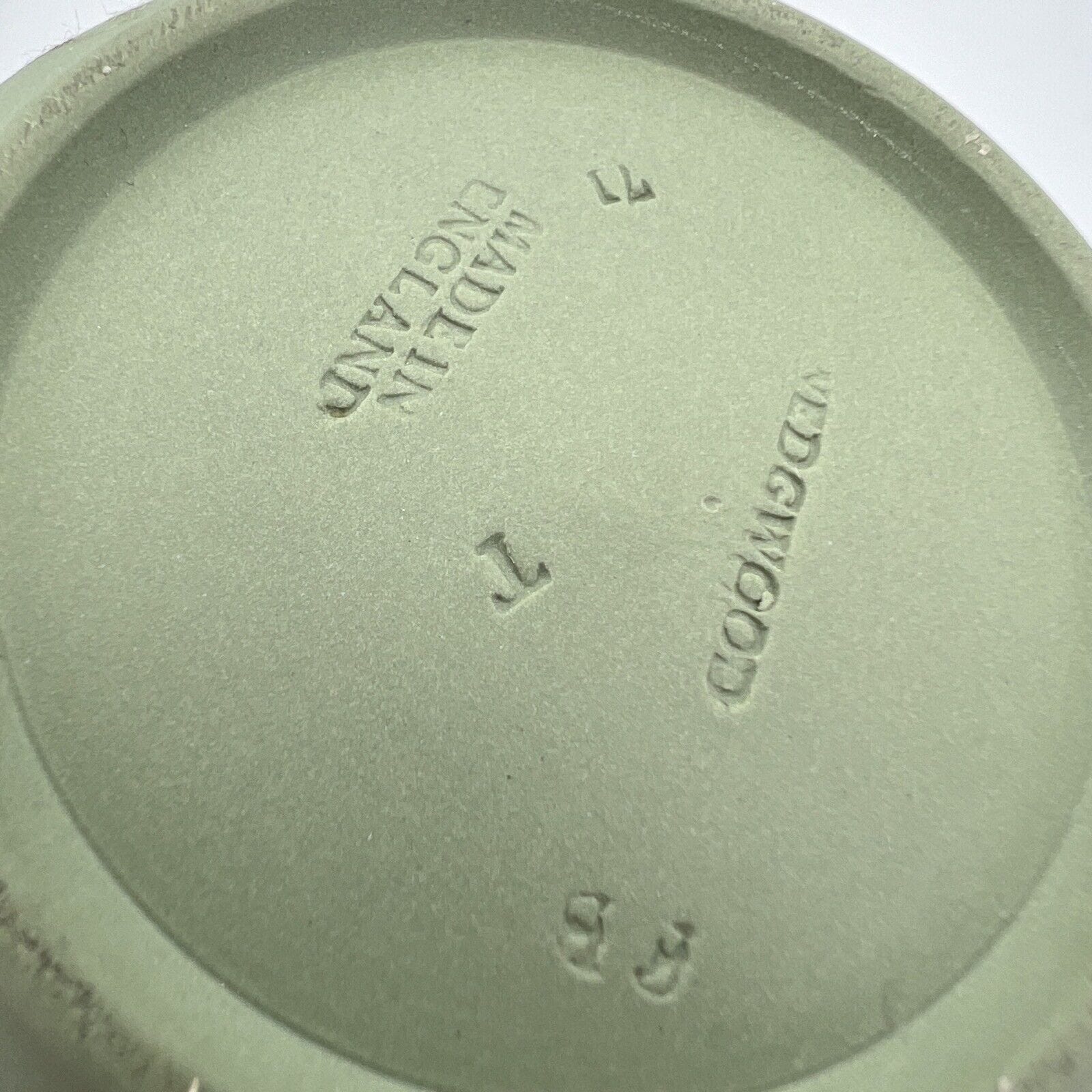 Vasetto in porcellana Wedgwood Verde Salvia Vaso Vintage inglese 900 neoclassico Categoria  Vasi e Portafiori