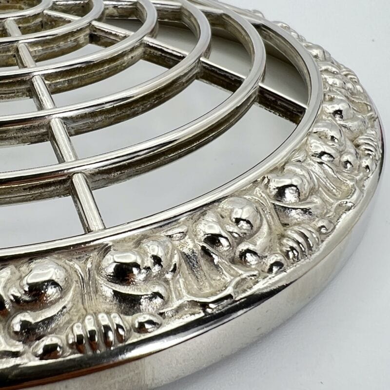 Vaso portafiori antico in argento sheffield silver plated ciotola fiori anni 40 Categoria Sheffield & Argento
