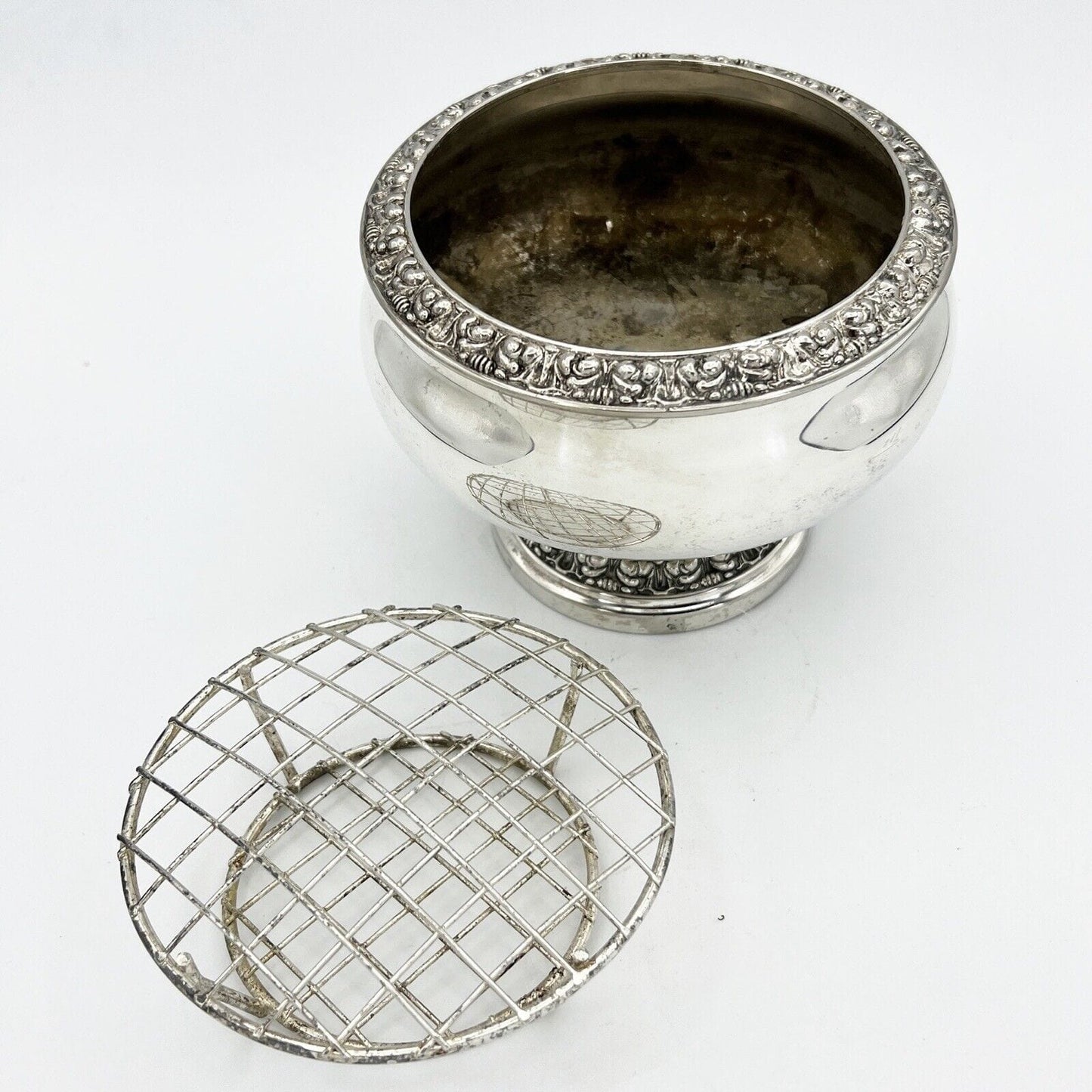 Vaso portafiori antico in argento sheffield silver plated ciotola fiori anni 40 Categoria Sheffield & Argento