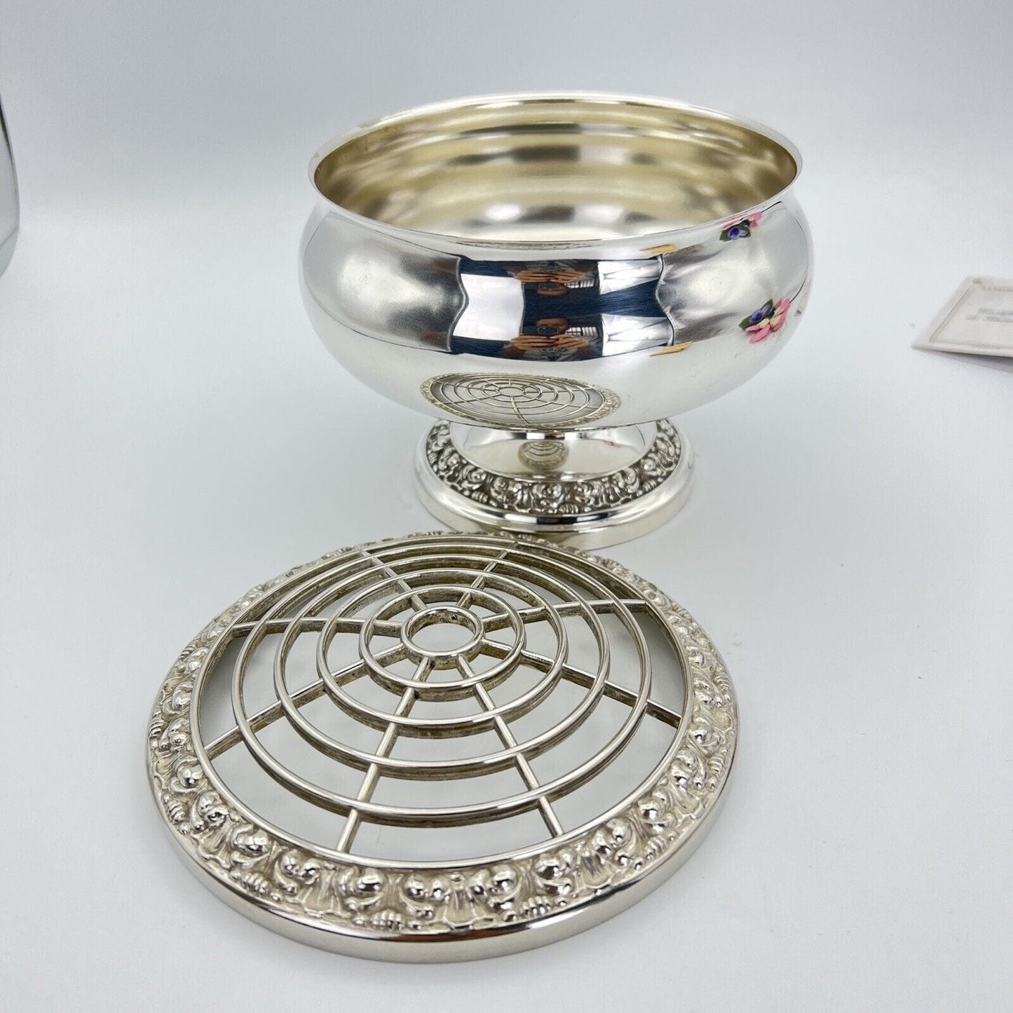 Vaso portafiori antico in argento sheffield silver plated ciotola fiori anni 40 Categoria Sheffield & Argento