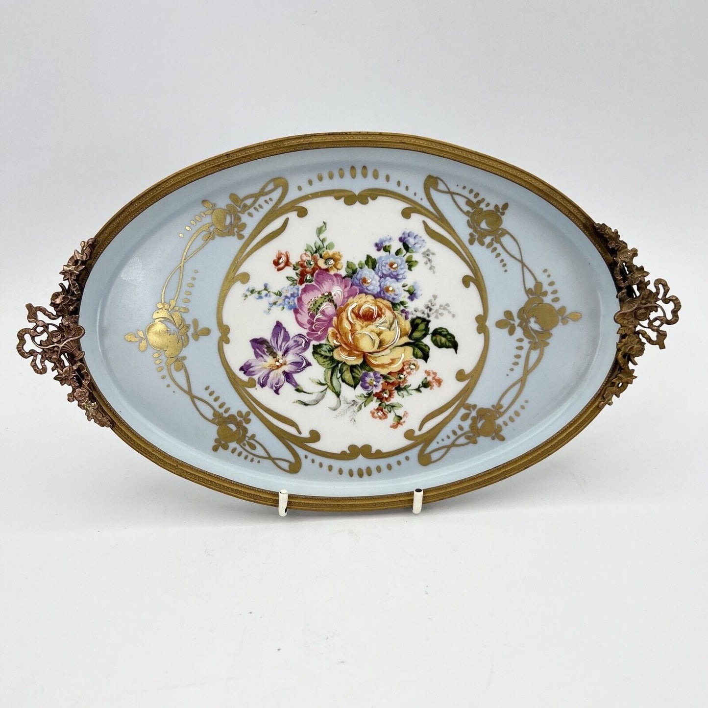 Vassoietto piatto vassoio vintage antico in porcellana Limoges e ottone fiori Categoria Piatti Vassoio